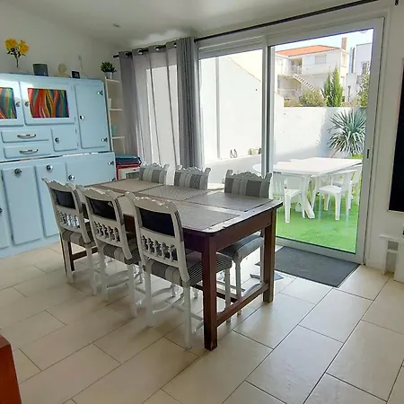 Дом отдыха Maison Familiale De Charme A 300m De La - Jean De Monts, 6 Pers, Wifi Gratuit - Fr-1-323-408 *